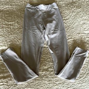 Aritzia Babaton Pointe Leggings - Opal Grey - 2XS